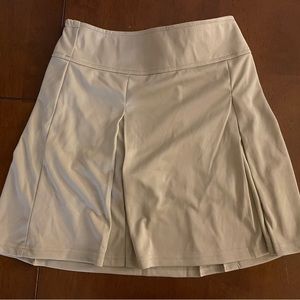 NWT French Toast Scooter Skort.  Beige. Girls size 10/12 (Large)